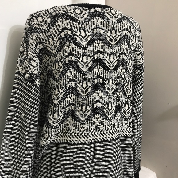 Love&Legend B&W Chunky Cable Knit Wrap Cardigan - Picture 6 of 10